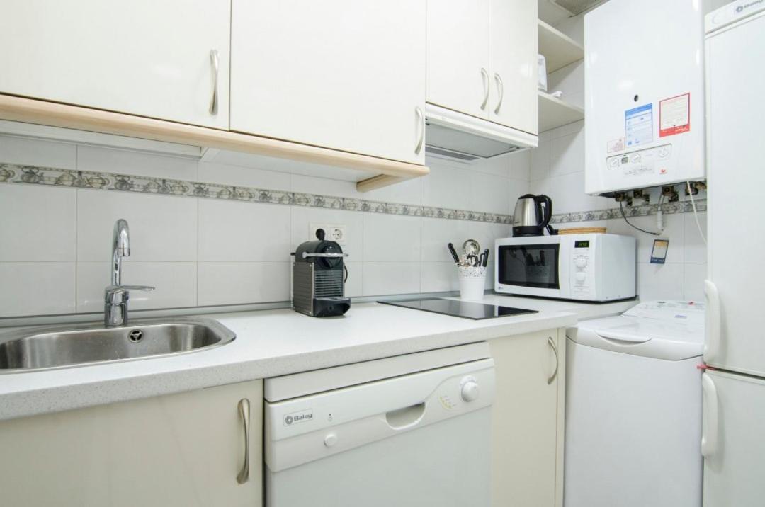 Cruz Apartment Madrid Buitenkant foto